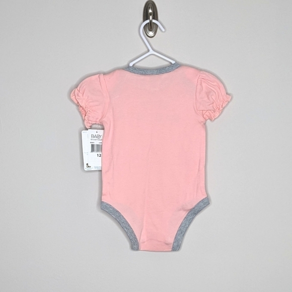 NWT Baby Essentials I Love My Grandma Onesie Bodysuit 12m - Picture 2 of 4